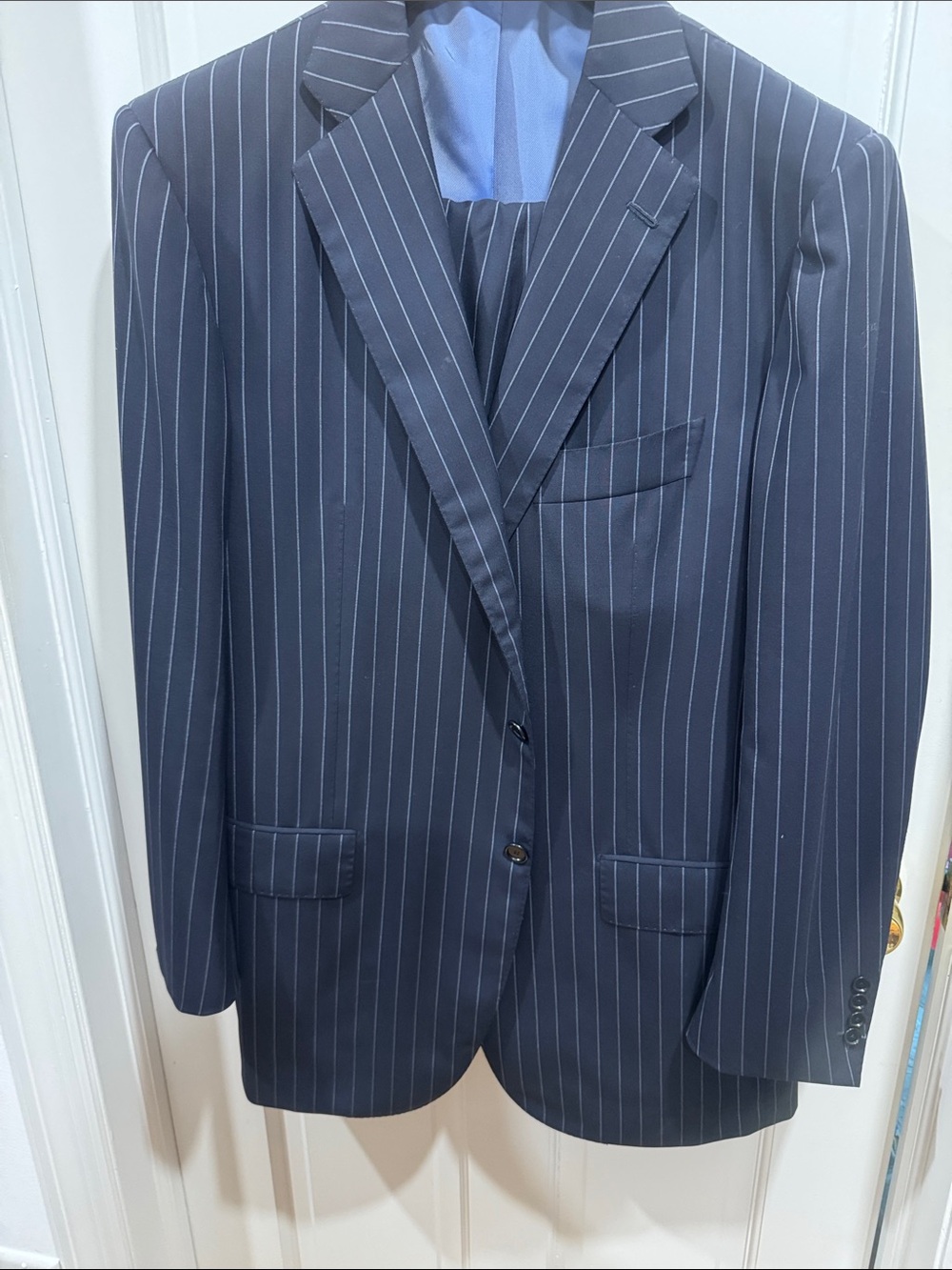 Men's Navy Pinstripe Single-Breasted Suit Jacket